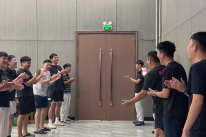 哥们，不容易啊！第一顺位选中