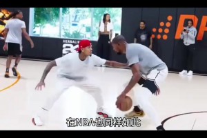 当NBA球星与自己的儿子单挑是什么画面？